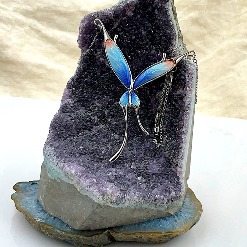 Vtg.16” Franz Breuning Signed Elegant Porcelain Blue Fade Butterfly Necklace - Picture 2 of 8